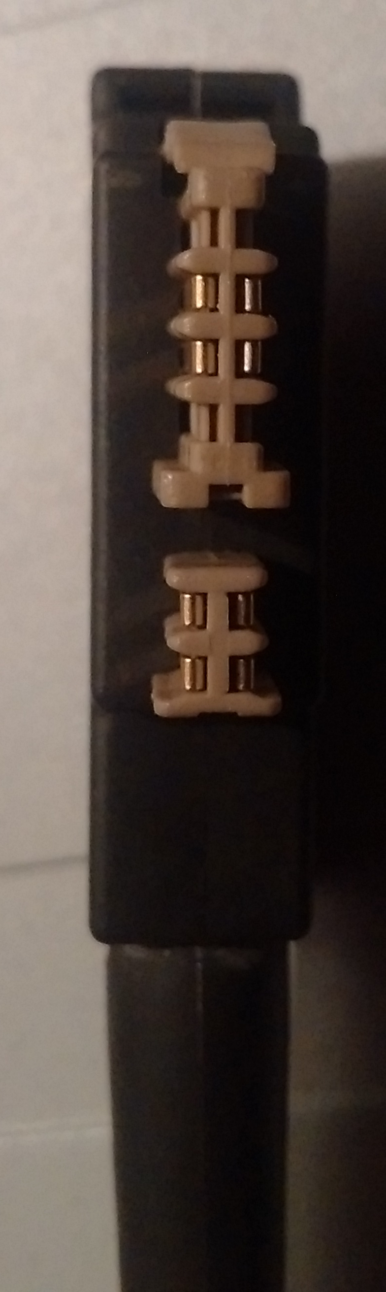 TAE_8+4_Stecker_Kontaktseite.jpg